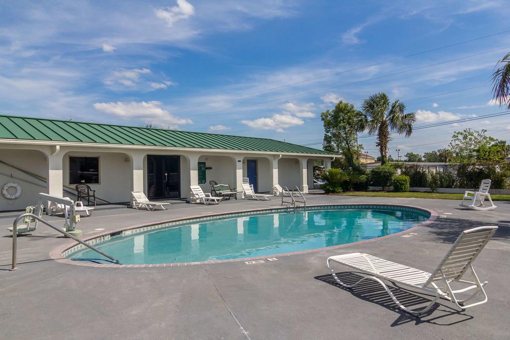 Motel 6 Waycross Exteriér fotografie